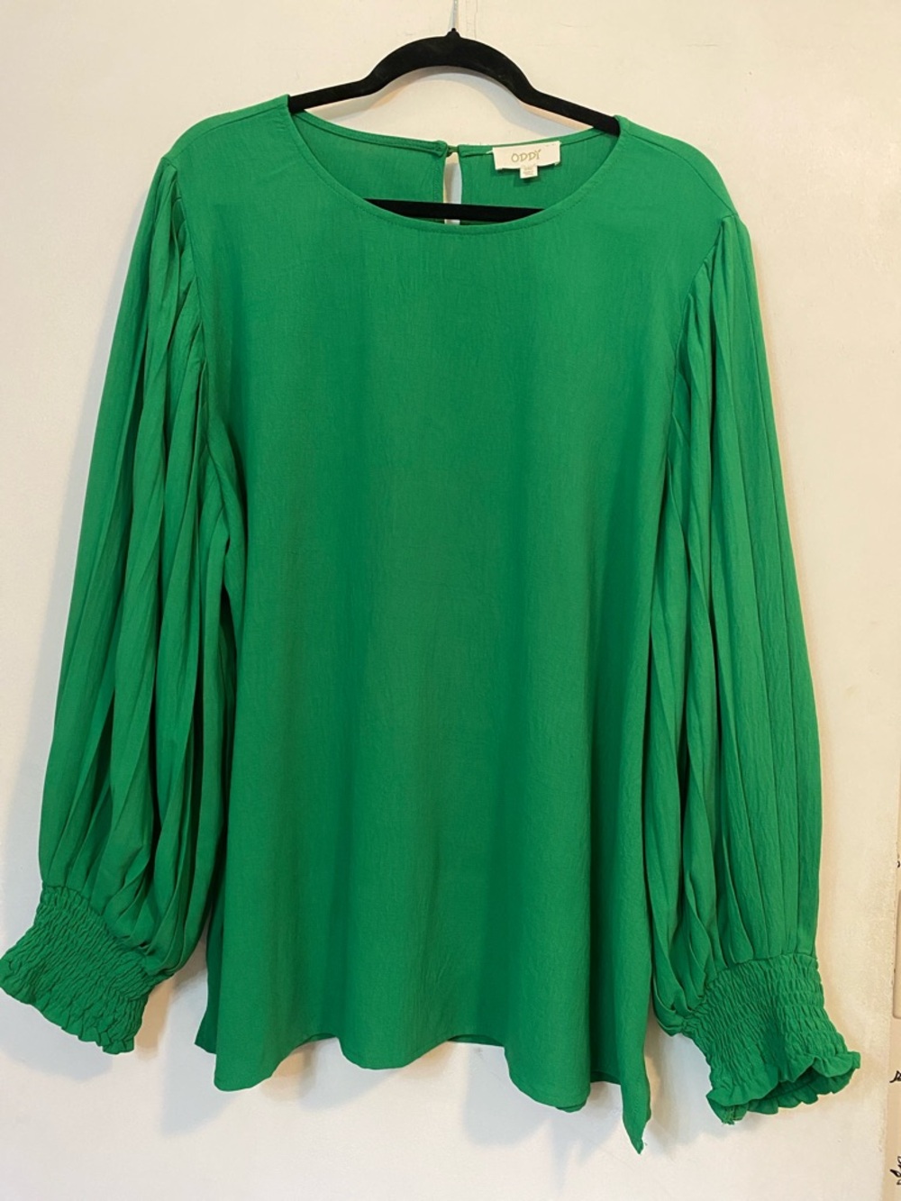 Emerald Green Boutique Pleated Bishop-Sleeve Blouse